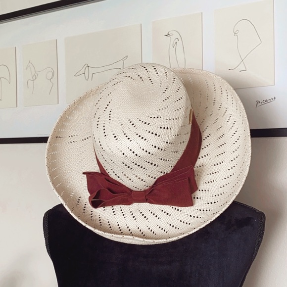 Michelle McGamn by Sonni hat - Picture 7 of 8